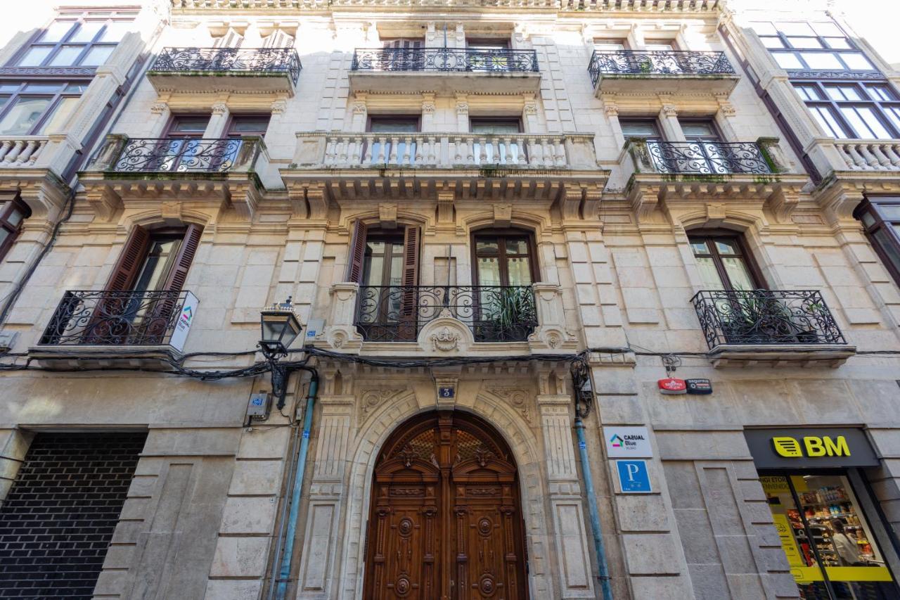 Casual Blue Hotel Bilbao Exterior photo